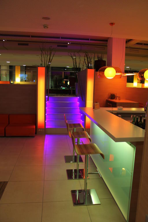 Ibis Wien Messe Buitenkant foto