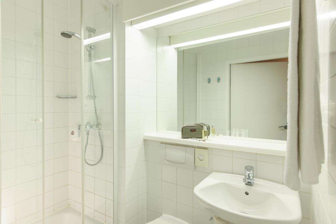 Ibis Wien Messe Buitenkant foto